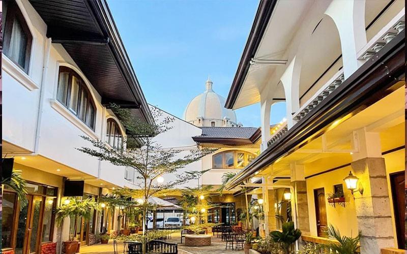 Solano Hotel & Resort At Casa Ysabel Lipa City Exteriör bild